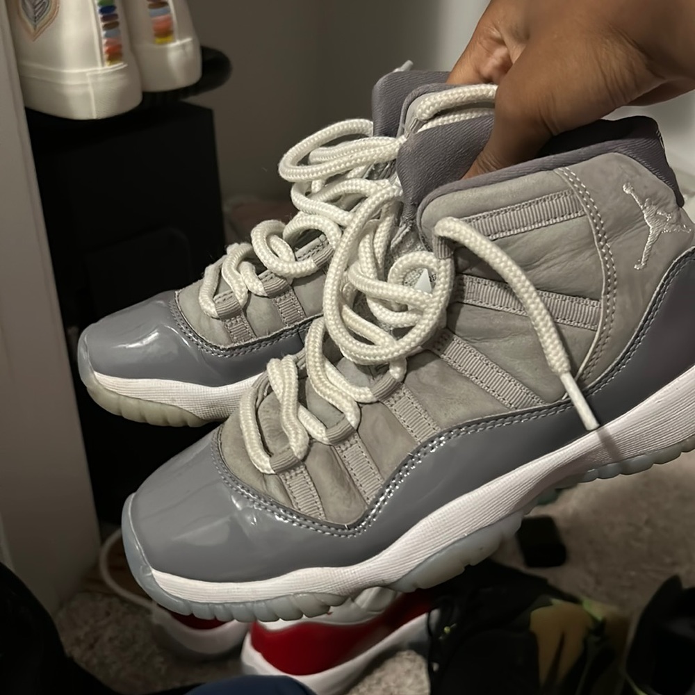 COOL GRAY JORDAN 11 RARE